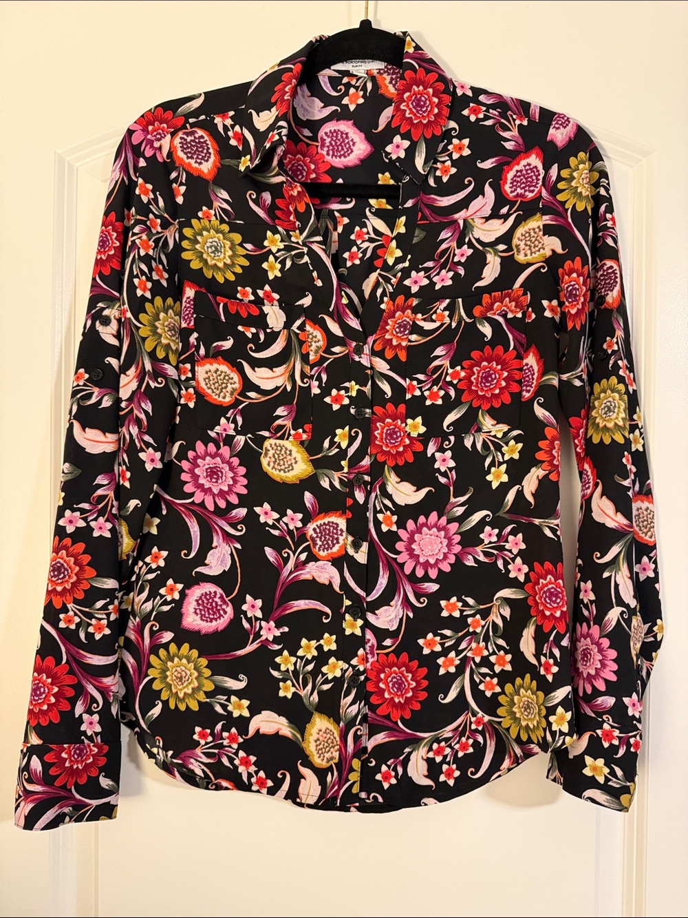 Express Portofino Floral ButtonUp Shirt Black w/ Red, Yellow & Orange Flowers XS